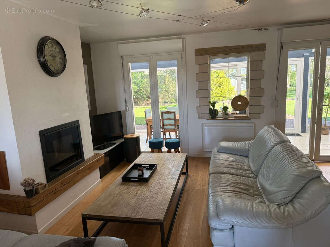 Maison à SAILLY-SUR-LA-LYS