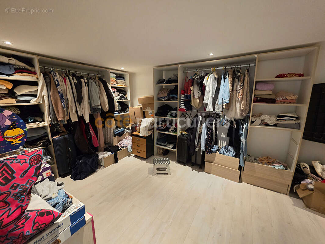 Maison à EGRISELLES-LE-BOCAGE