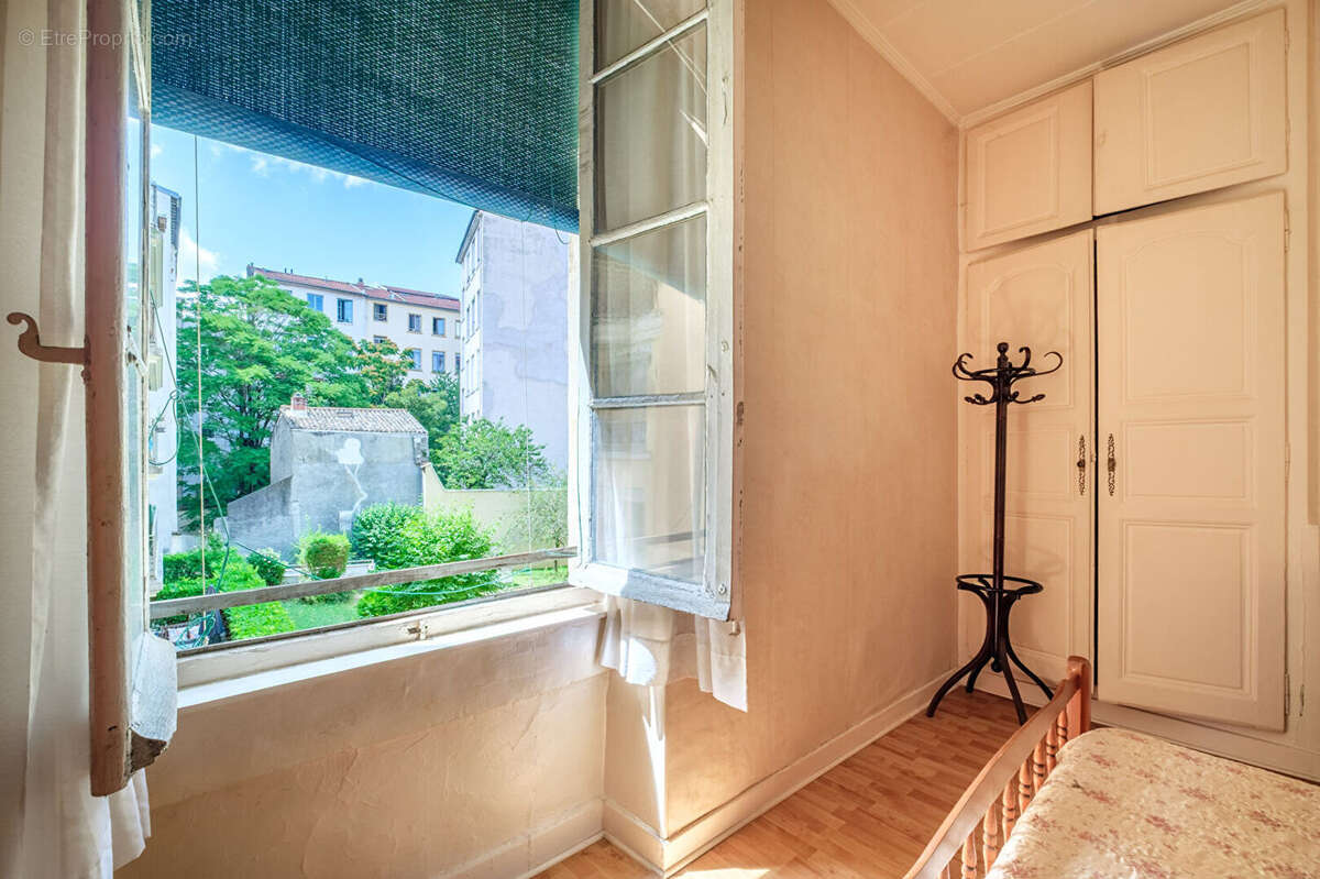 Appartement à LYON-1E