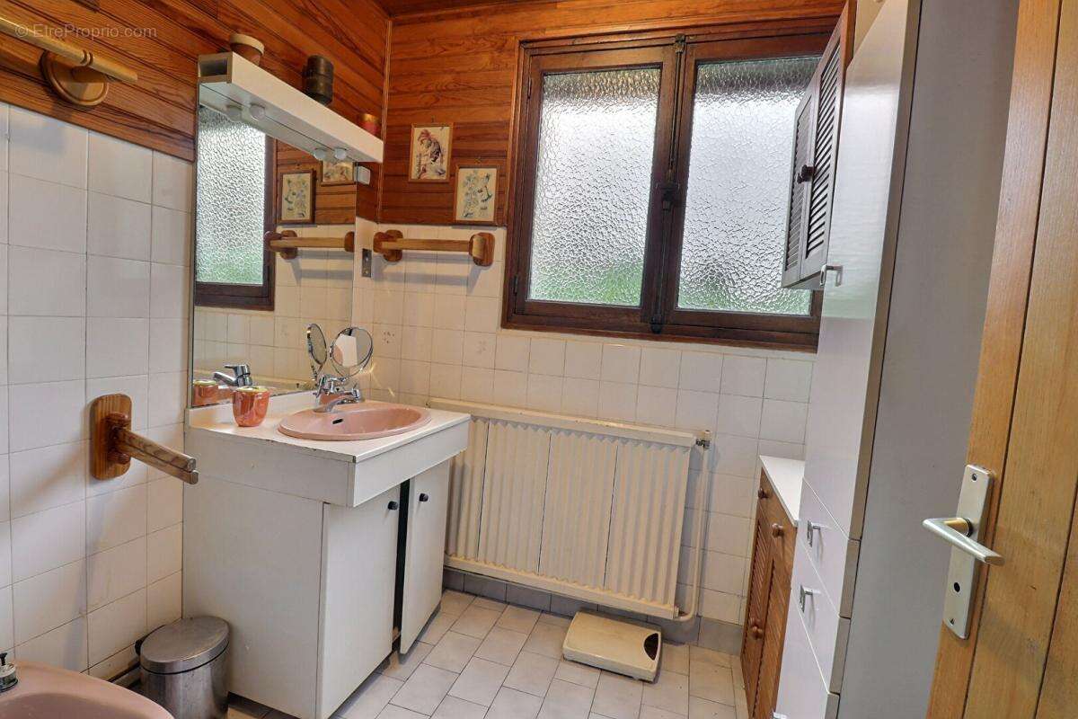 Maison à LA ROCHETTE