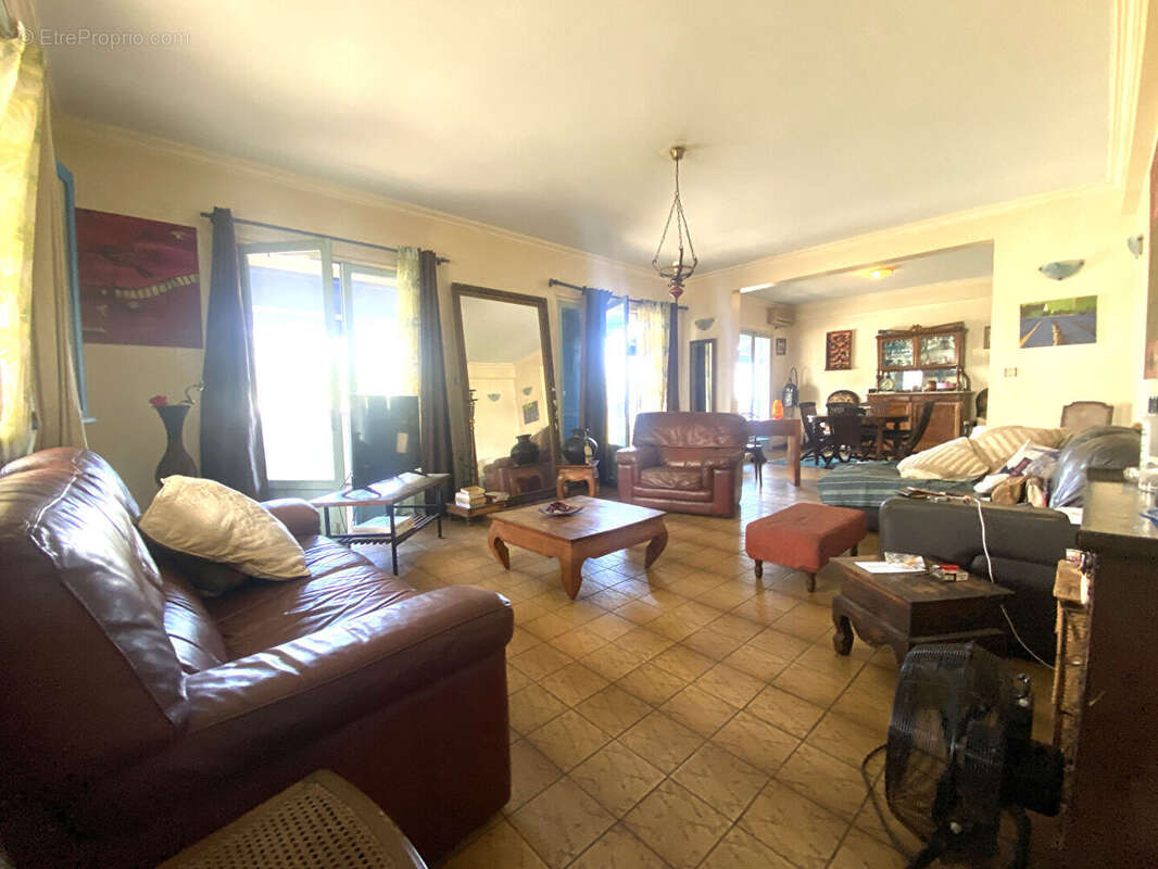 Maison à SAINT-DENIS