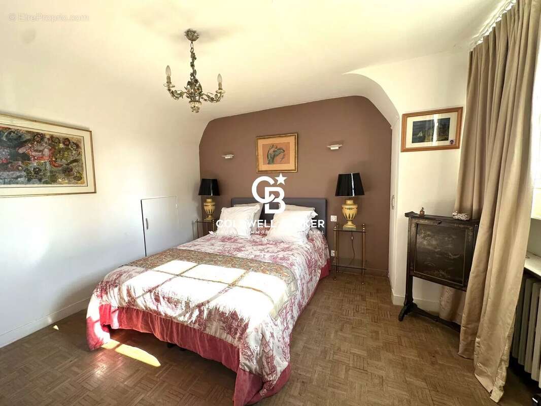 Maison à LE VESINET