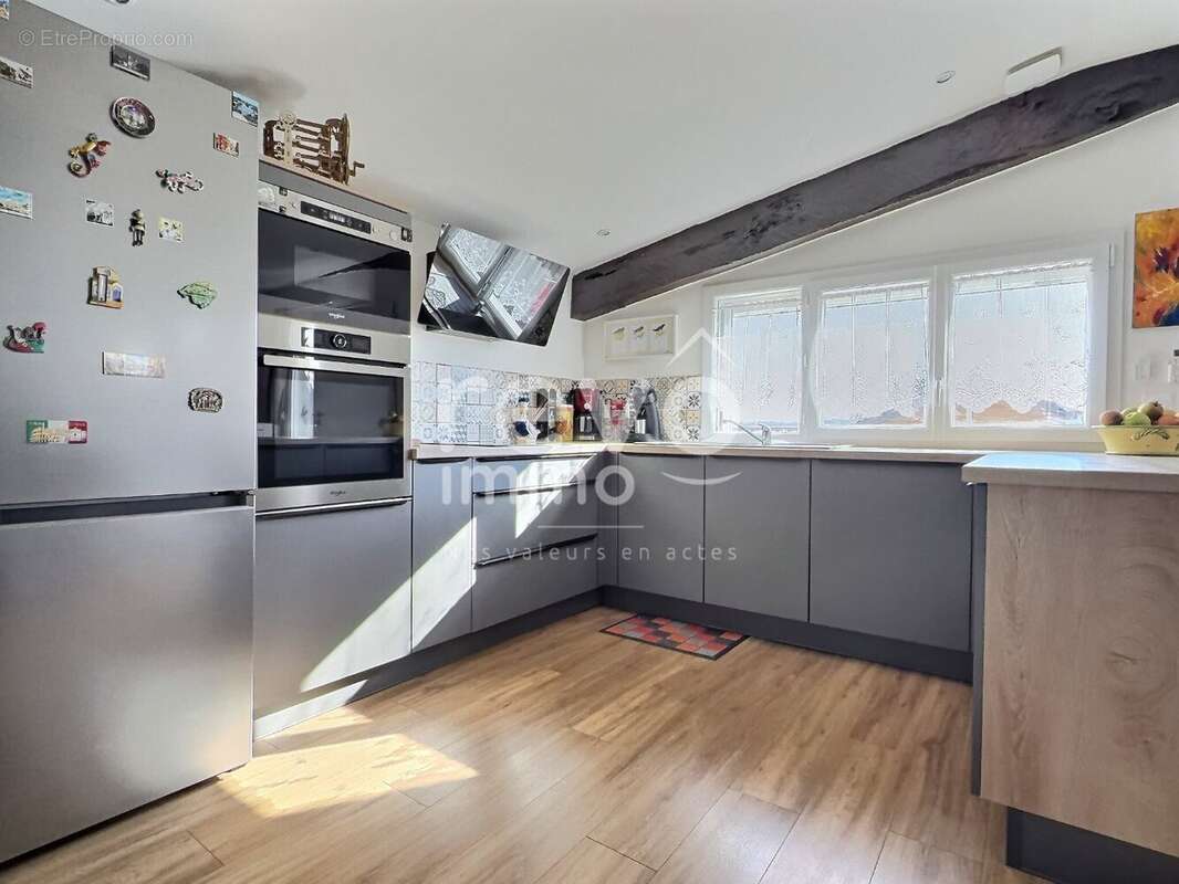 Appartement à SAINT-ANDRE-DE-CORCY