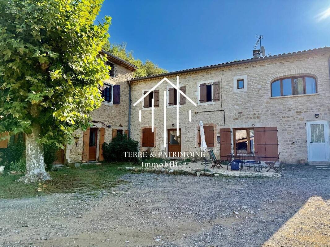 Maison à VALLON-PONT-D'ARC