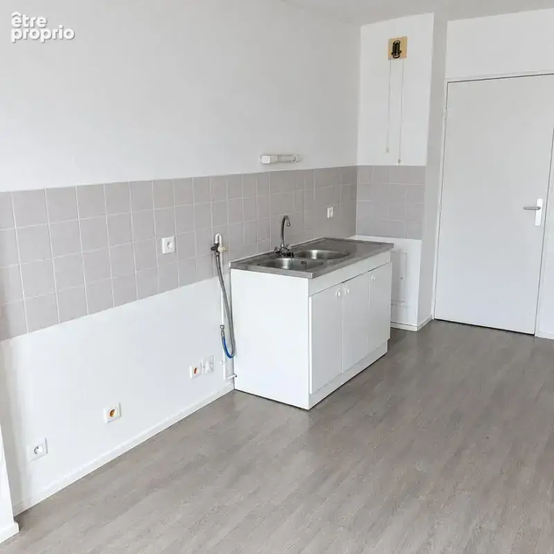 Appartement 3 pièces - Place Ney - photo 3