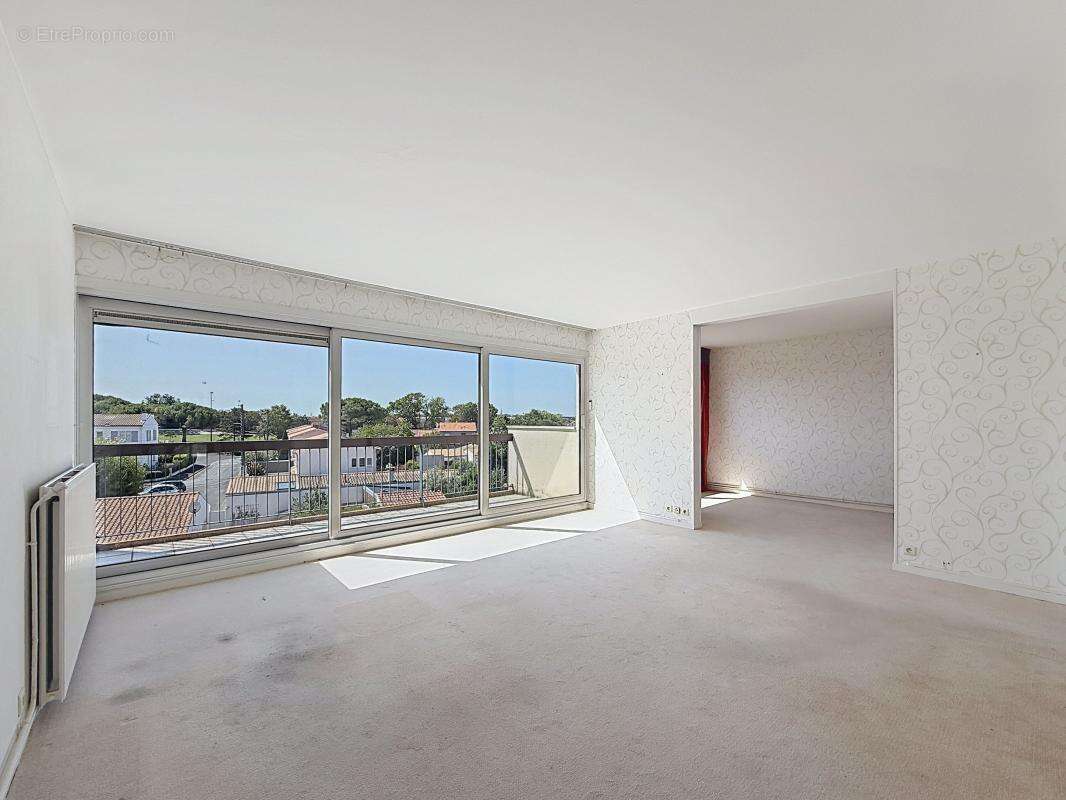Appartement À Vendre - photo 2