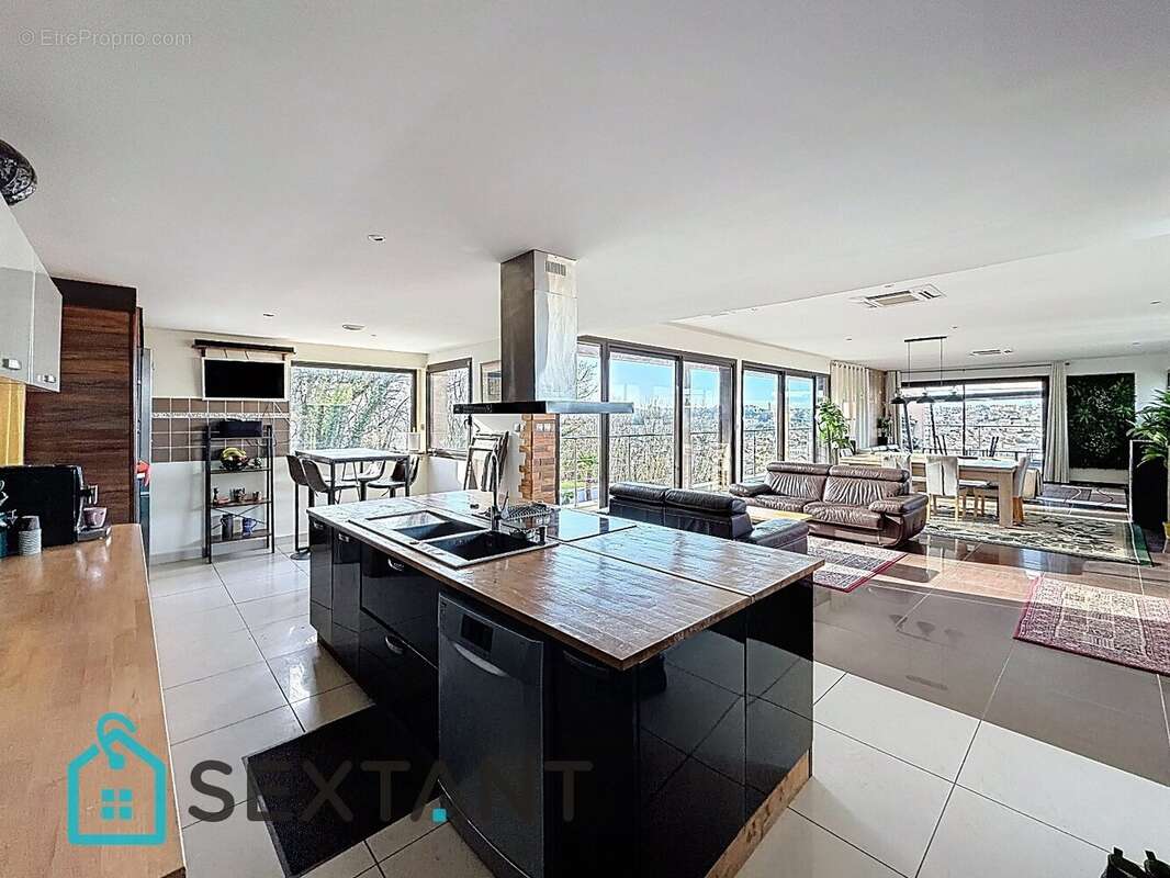 Maison à MONTIVILLIERS