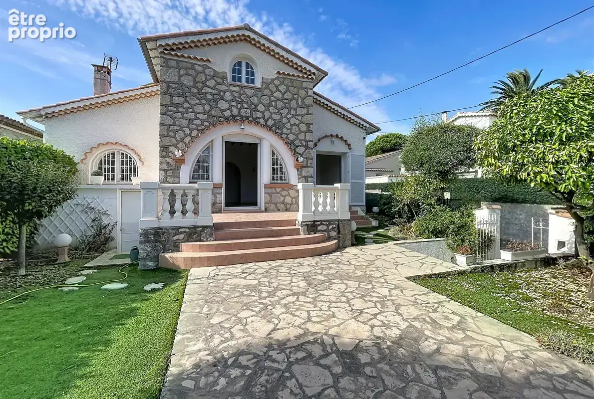 Maison individuelle de caractere au cap d'antibes - photo 1