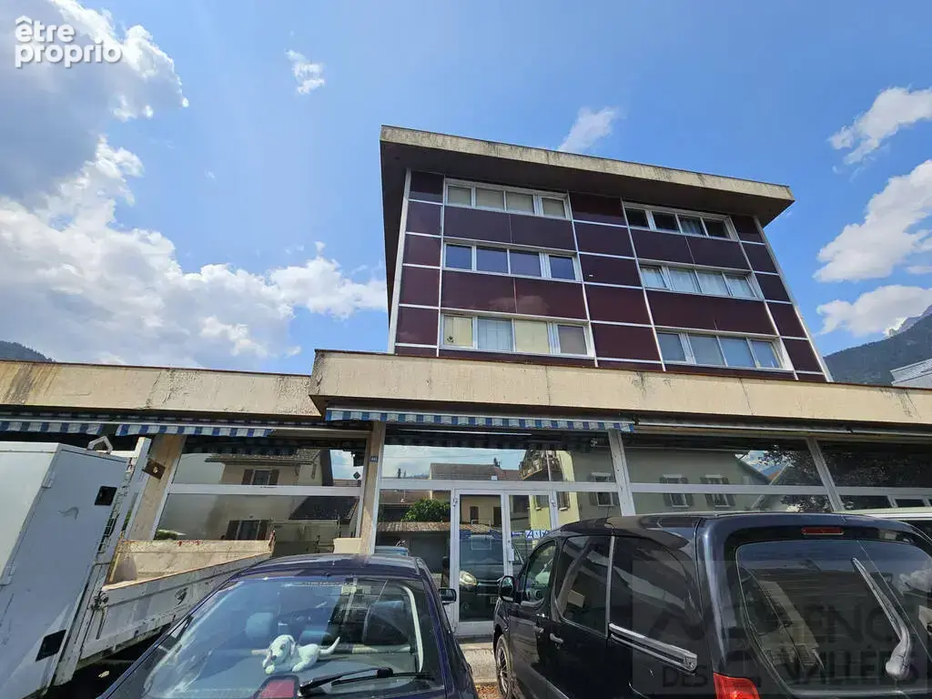 Local  208.66 m² Sallanches - photo 7