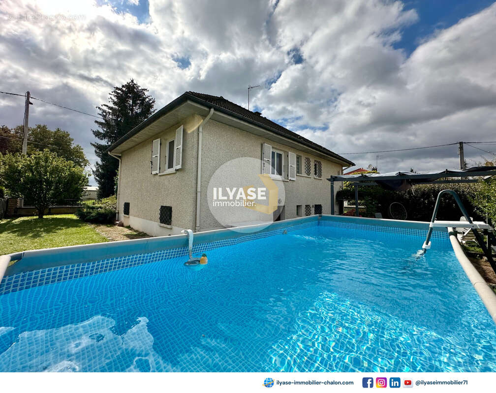 Maison 121 m2  4 ch  664 m2 - photo 13