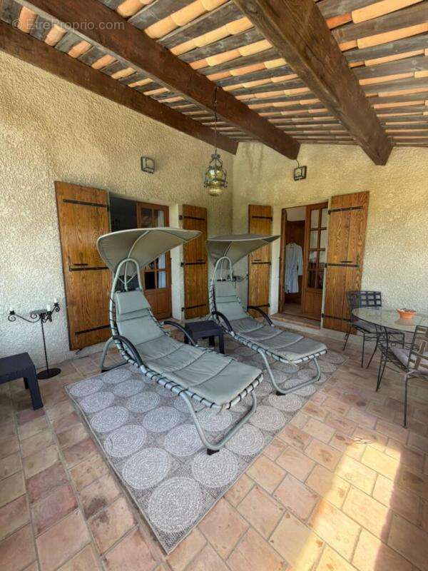 Maison à ALBA-LA-ROMAINE