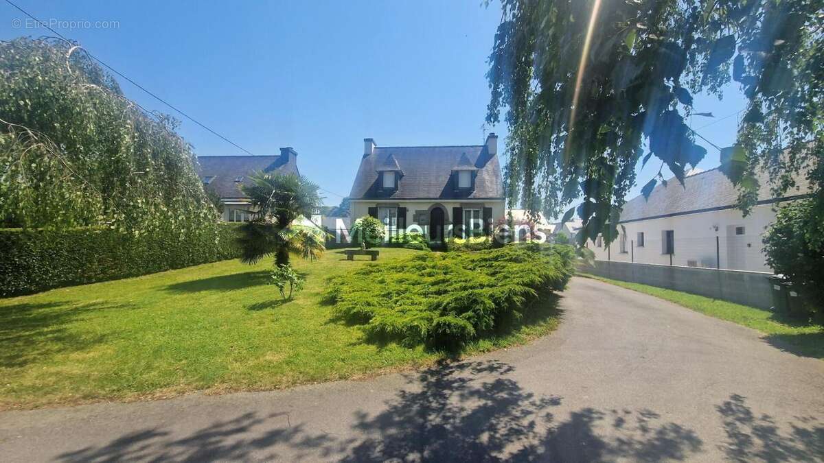 Maison à PLUVIGNER