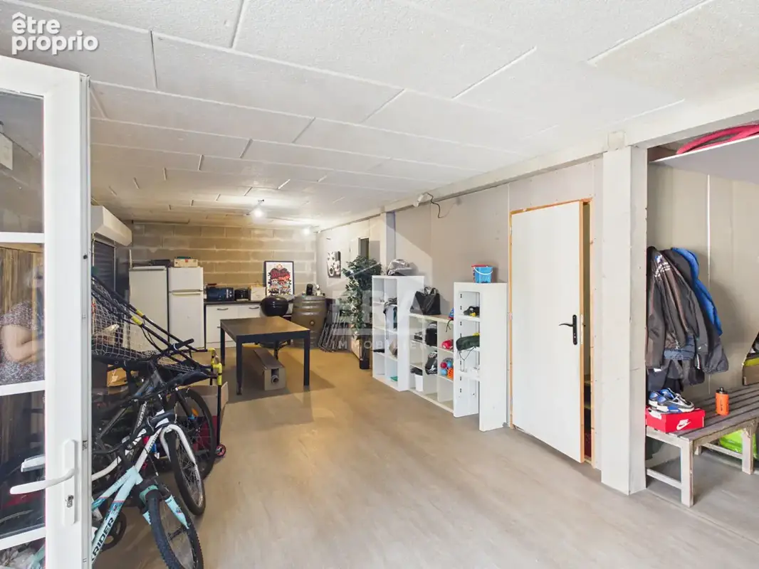 Cambo-Les-Bains - Vente Maison - grand sous-sol et piscine - photo 13