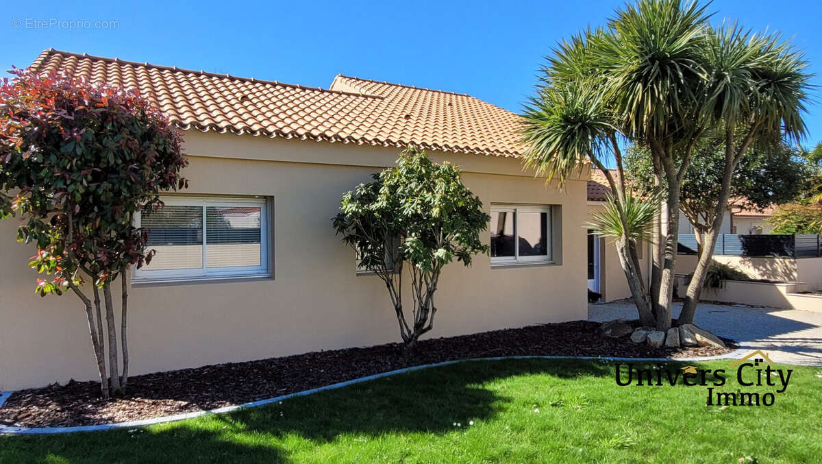 Maison à LES SORINIERES