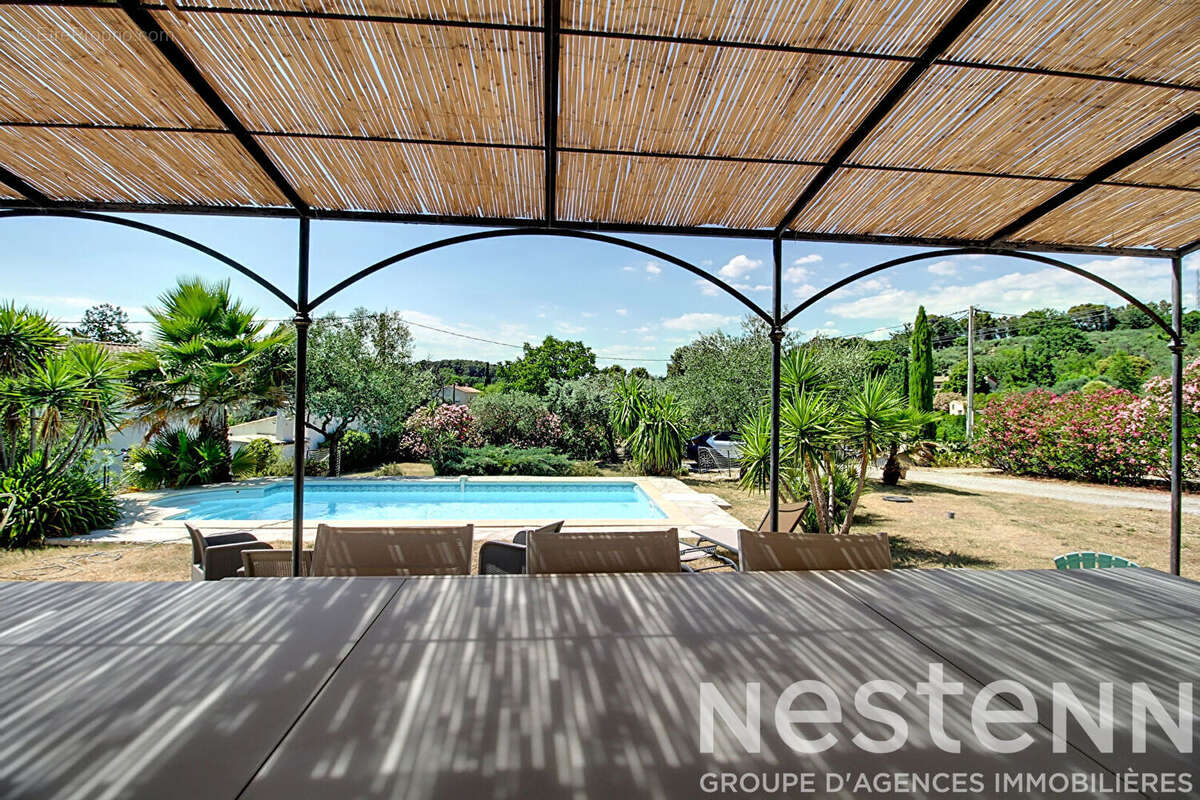 À VENDRE DRAGUIGNAN Maison 5 chambres, 168 m² sur 1500 m² de terrain avec Piscine - photo 2
