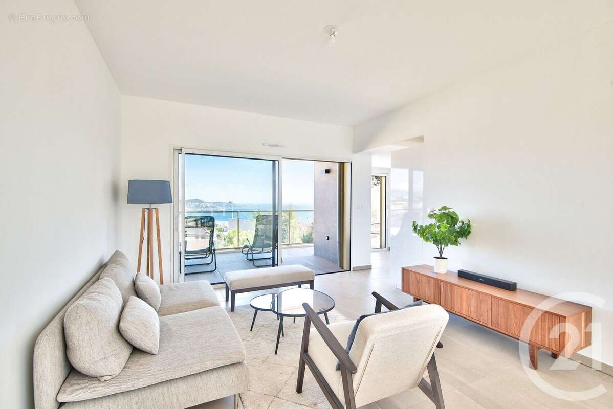 Appartement 69 m² à Nice  - photo 2