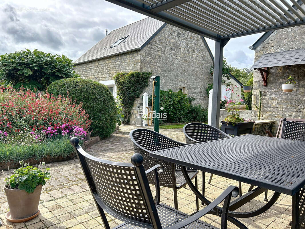 Maison 175 m² à Formigny  - photo 7