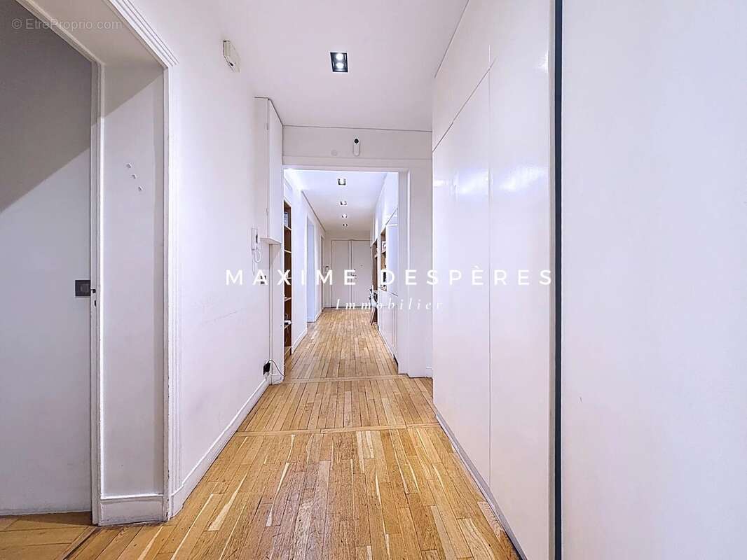 Neuilly - Pont de Neuilly - Appartement familial - photo 3