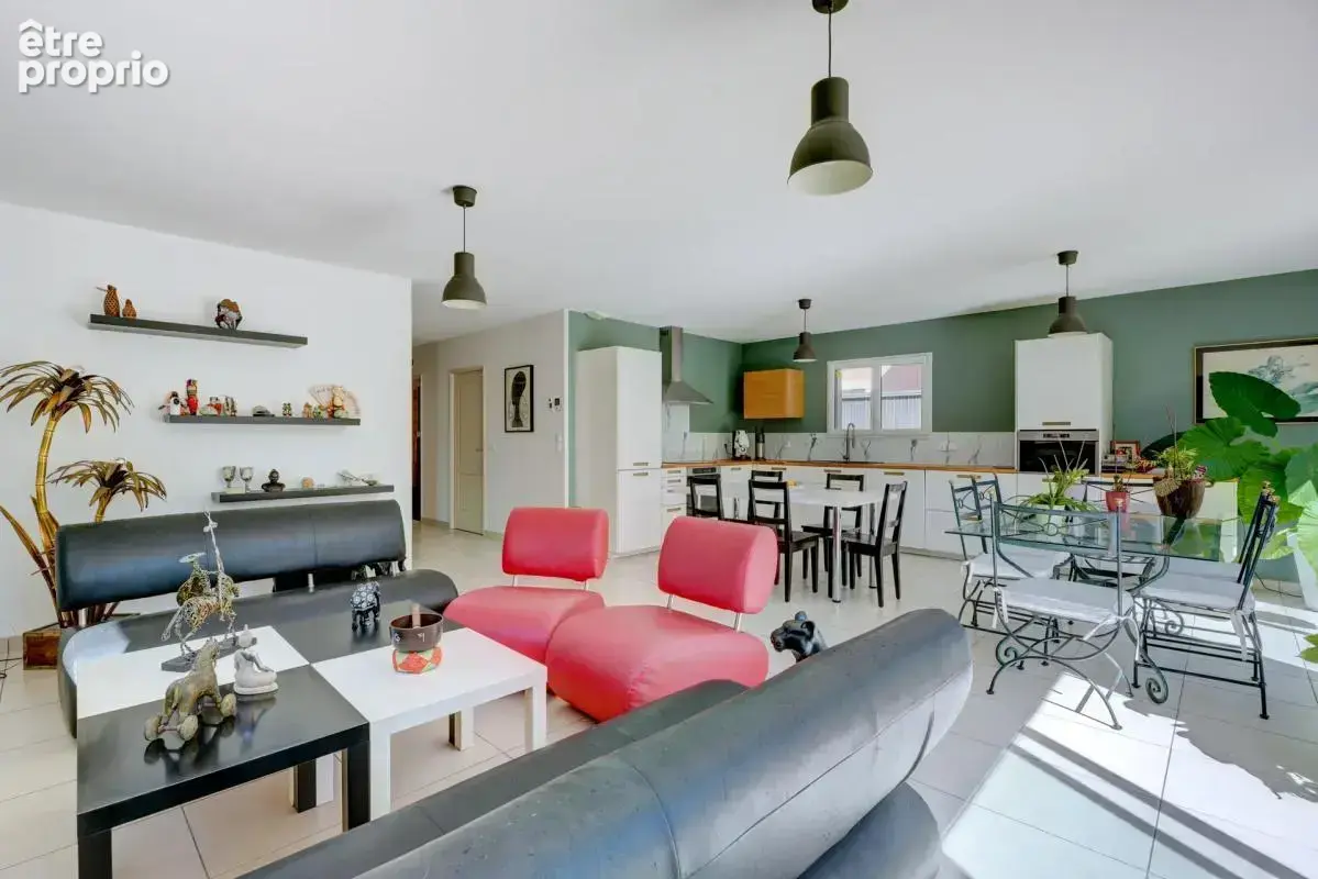 Maison de plain-pied 4 pièces 106 m² avec garage et piscine - photo 3