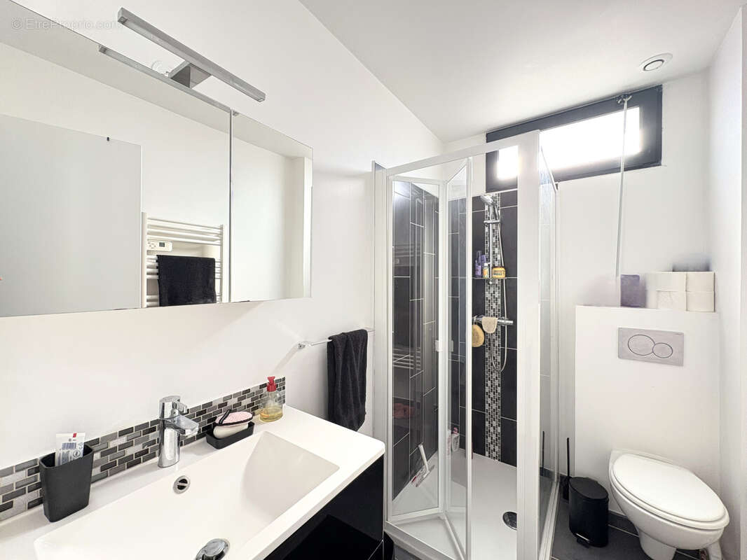 Jolie maison moderne et fonctionnelle - photo 9