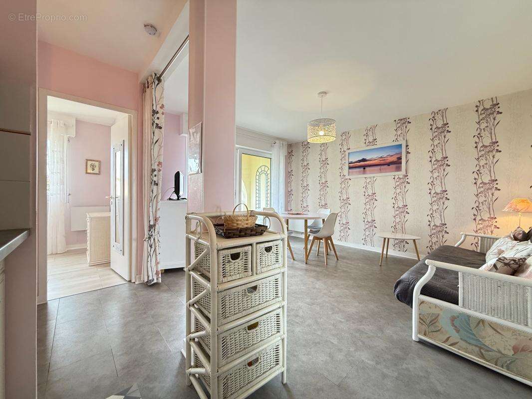 Appartement à VAUX-SUR-MER