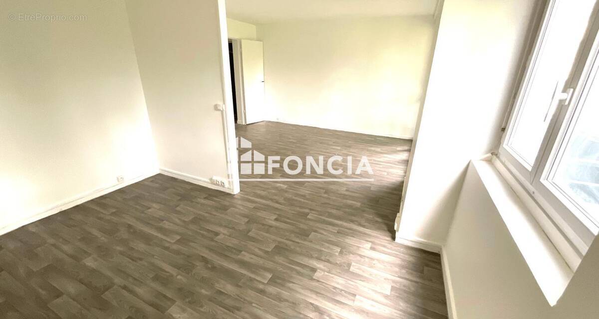 Appartement à ROSNY-SOUS-BOIS