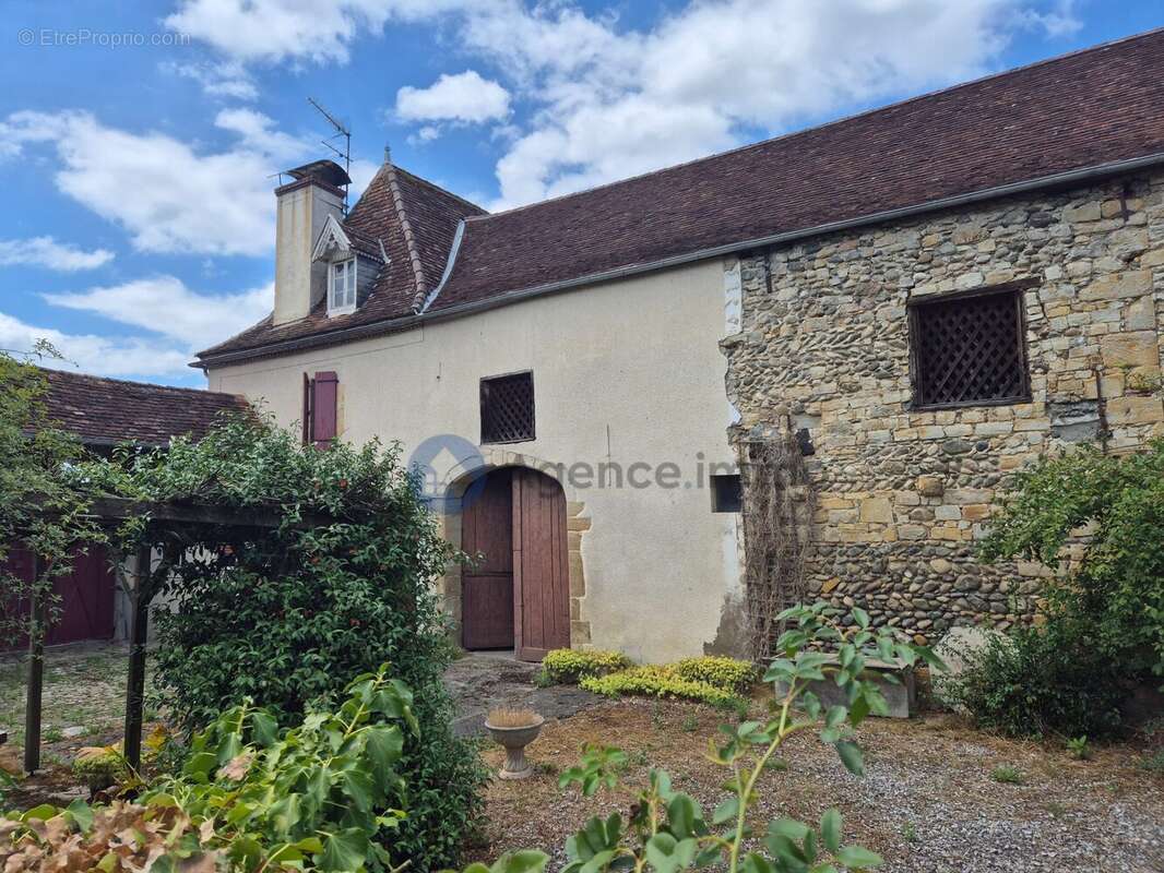 Maison à NAVARRENX