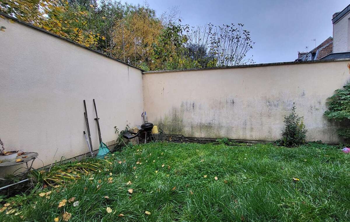 Maison à SAINT-QUENTIN