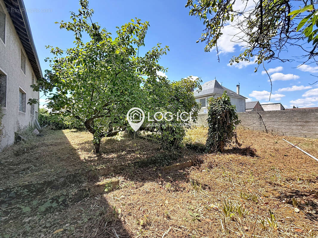 BENEJACQ - Vente Grange à rénover au coeur du village - photo 4