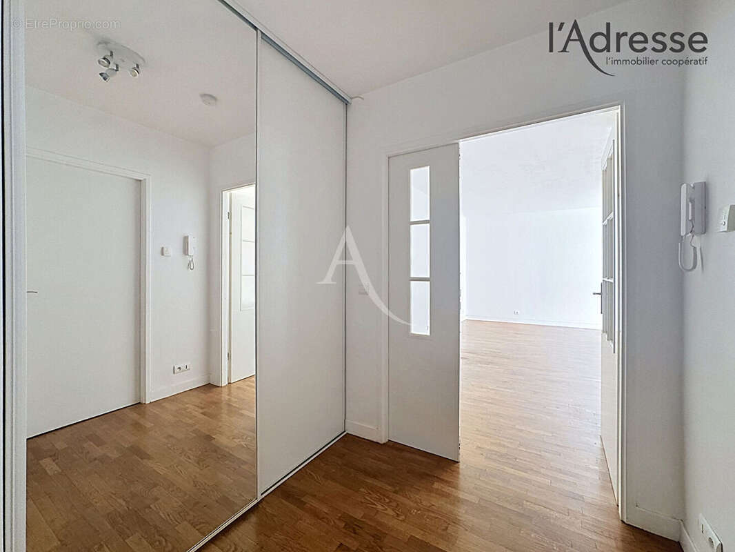 PUTEAUX/Domaine Lulli Studio de 39 m² avec cave - photo 7