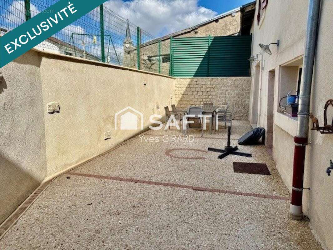 Photo 2 - Maison à DUGNY-SUR-MEUSE