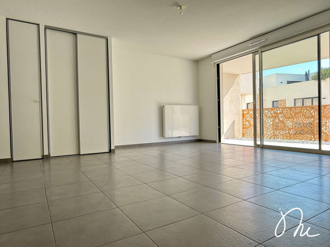 Appartement à SAINT-JEAN-DE-VEDAS