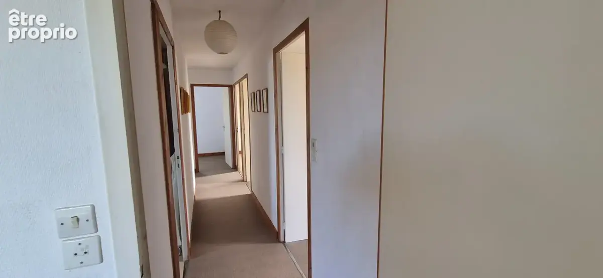 Corps de Ferme de 340 m2, avec plusieurs maisons indépendantes et 200 m2 de dépendances - photo 39