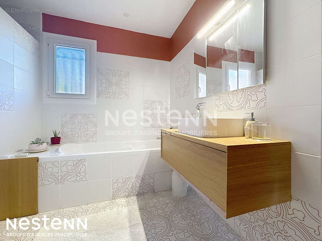 Maison à LEZIGNAN-CORBIERES