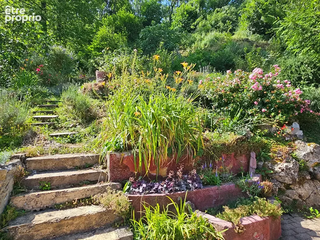 Ancienne manufacture rénovée avec jardin, garage et atelier - photo 5