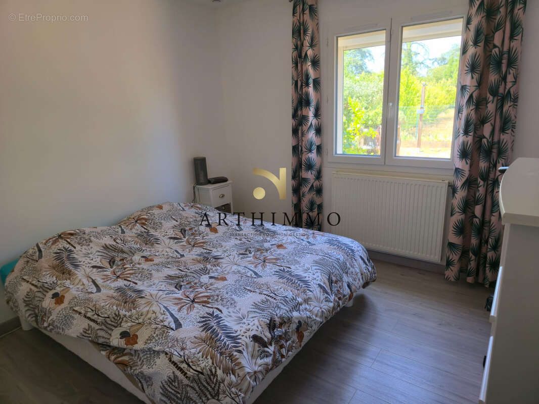 Maison 105 m² à Romans-Sur-Isere  - photo 10
