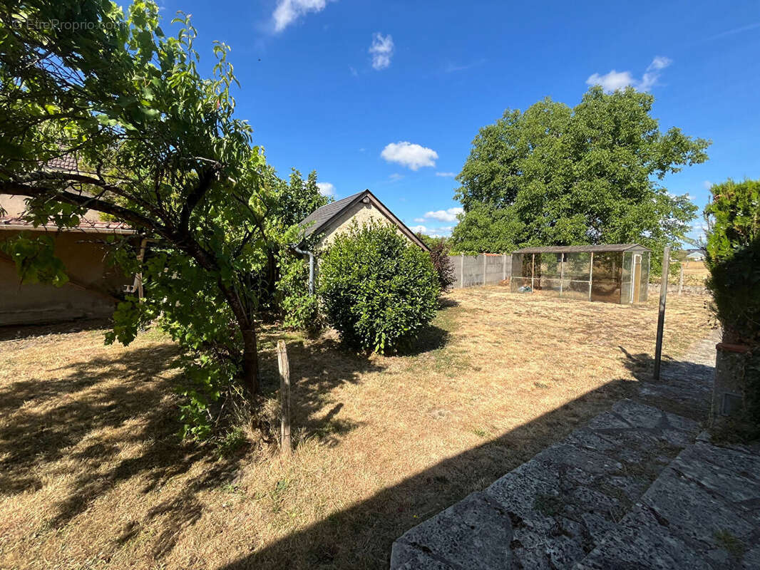 Maison Aubigny Sur Nere 5 pièce(s) - photo 14