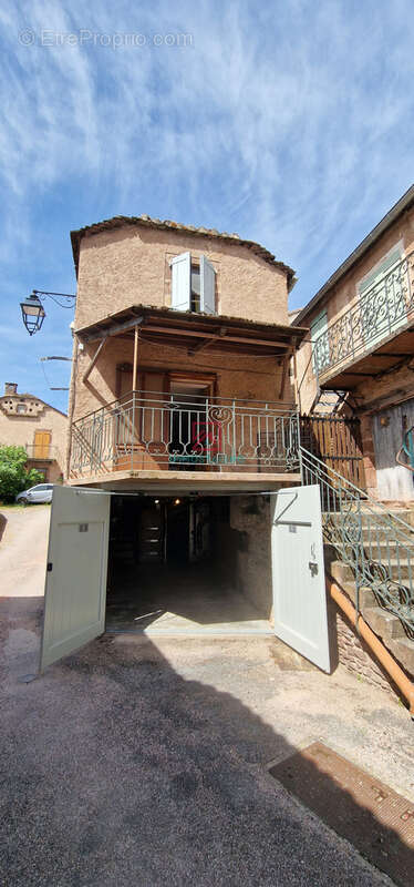 Maison à COMBRET