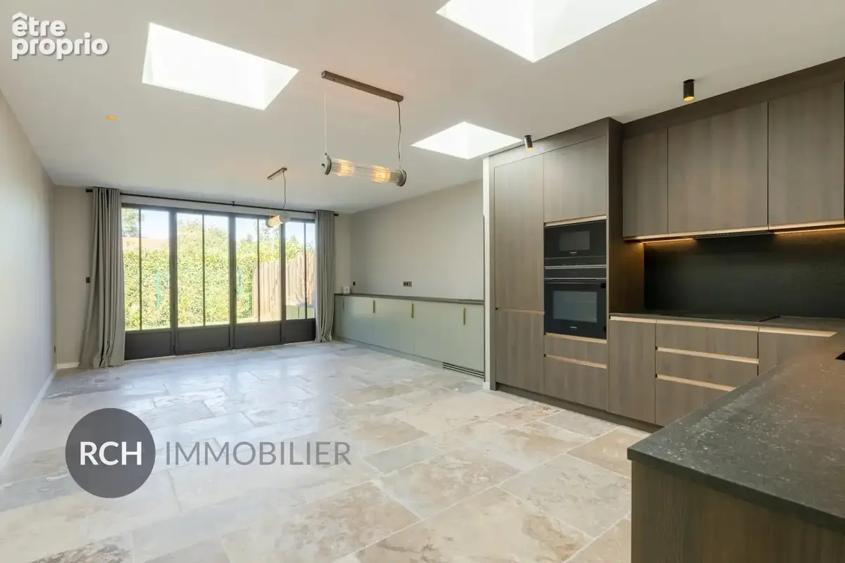 Montfort-l'Amaury - Joli loft de plain pied repensé avec soin et jardin privatif - photo 4