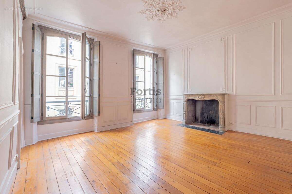 Appartement à VERSAILLES