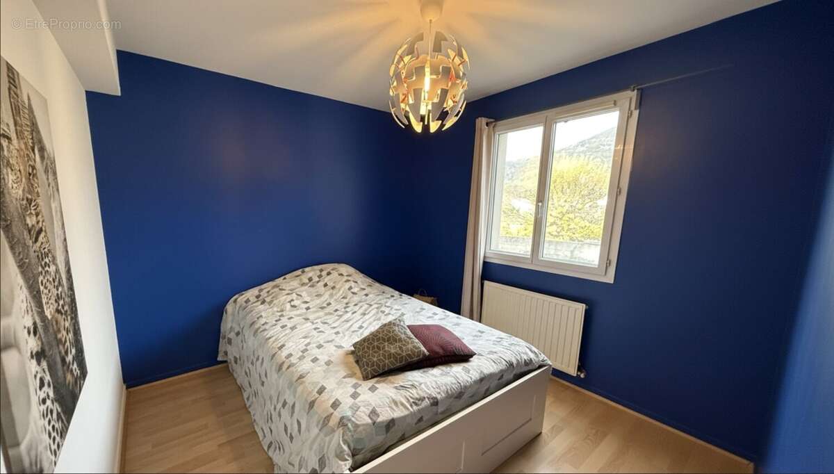 Appartement à VIZILLE