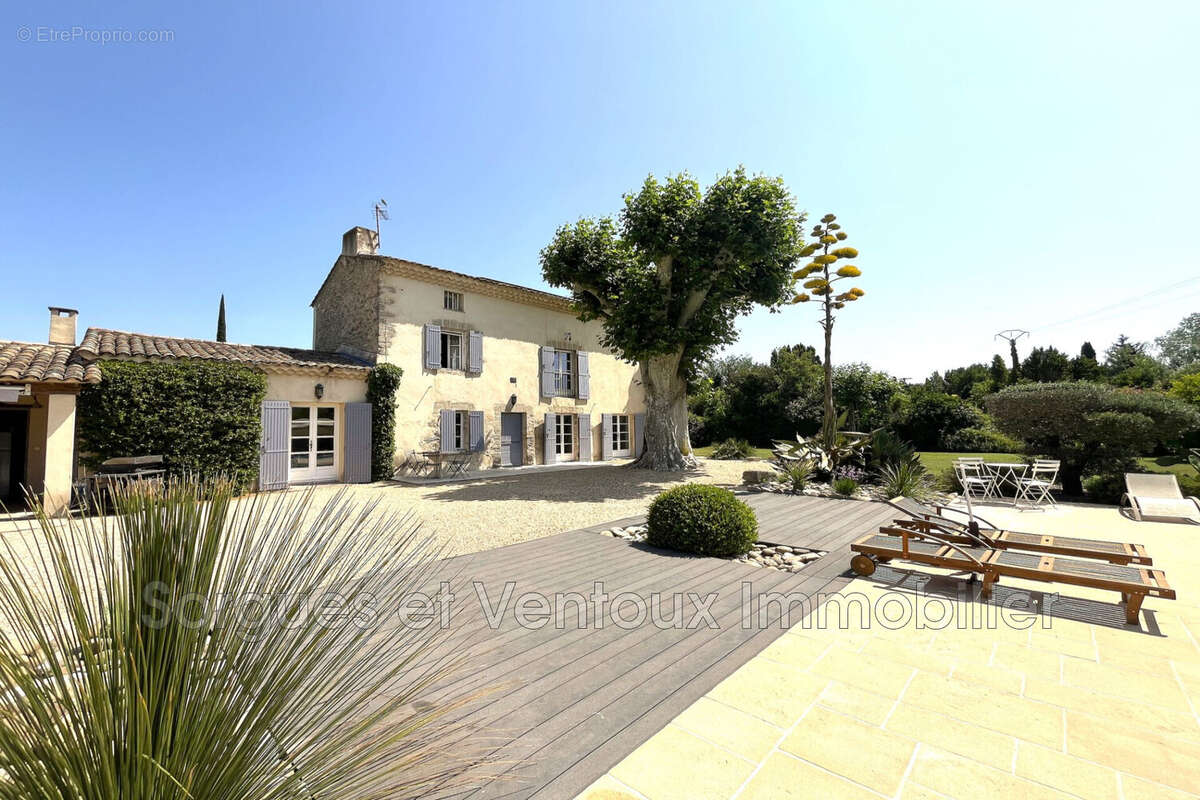 Maison 140 m² à Caumont-Sur-Durance  - photo 2