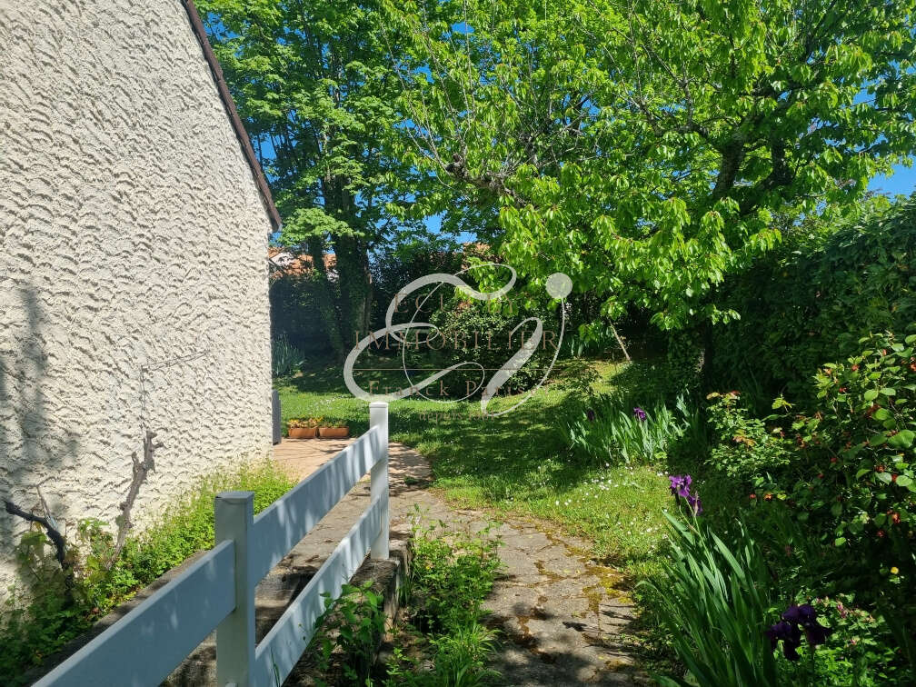 Maison à SAINT-GENIS-LAVAL