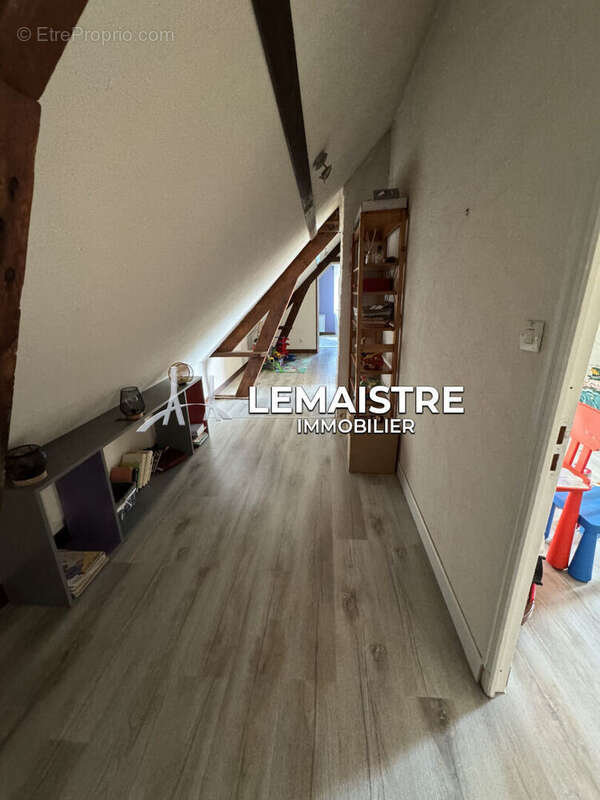 Maison à BEC-DE-MORTAGNE