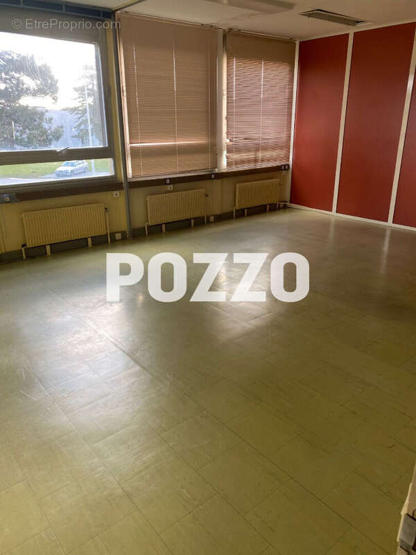 Commerce à QUERQUEVILLE