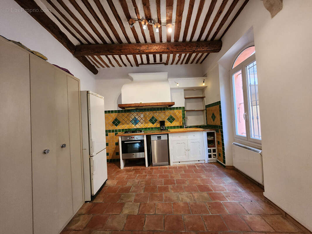 Maison à SAINT-SATURNIN-LES-AVIGNON