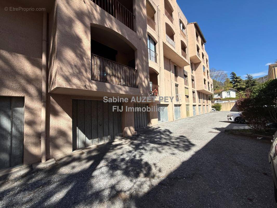 Parking à DIGNE-LES-BAINS