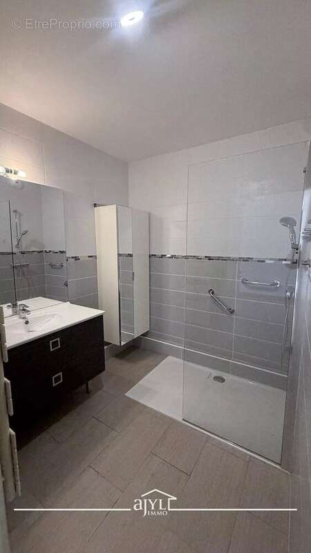 Appartement à MARSEILLE-10E