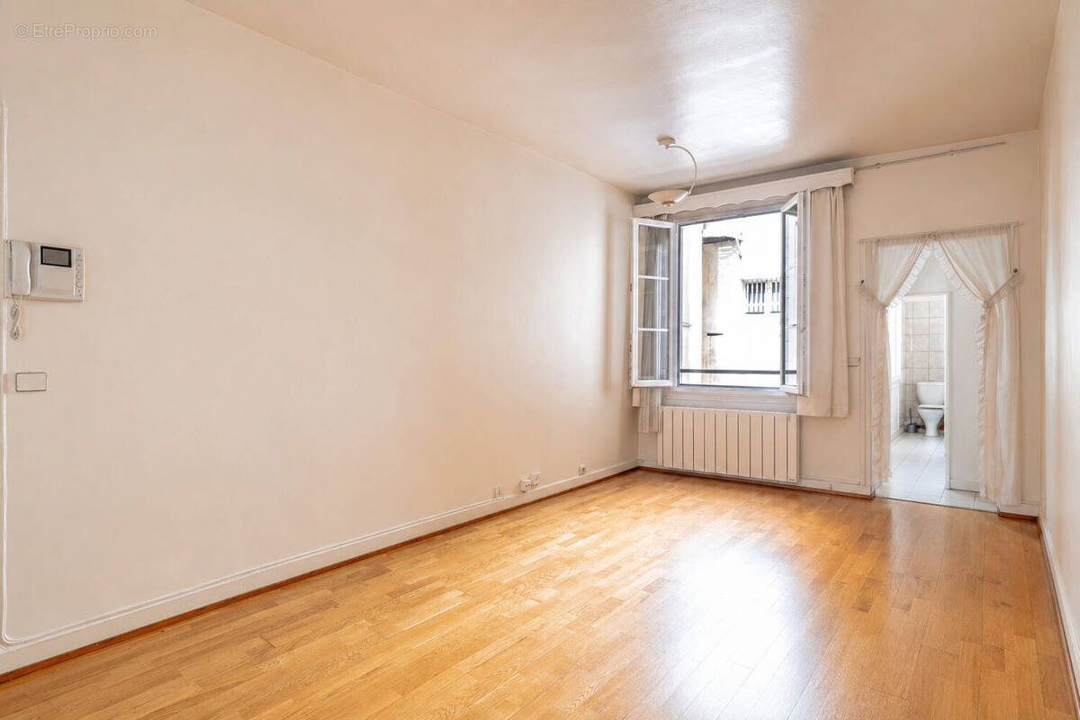 Appartement à PARIS-6E