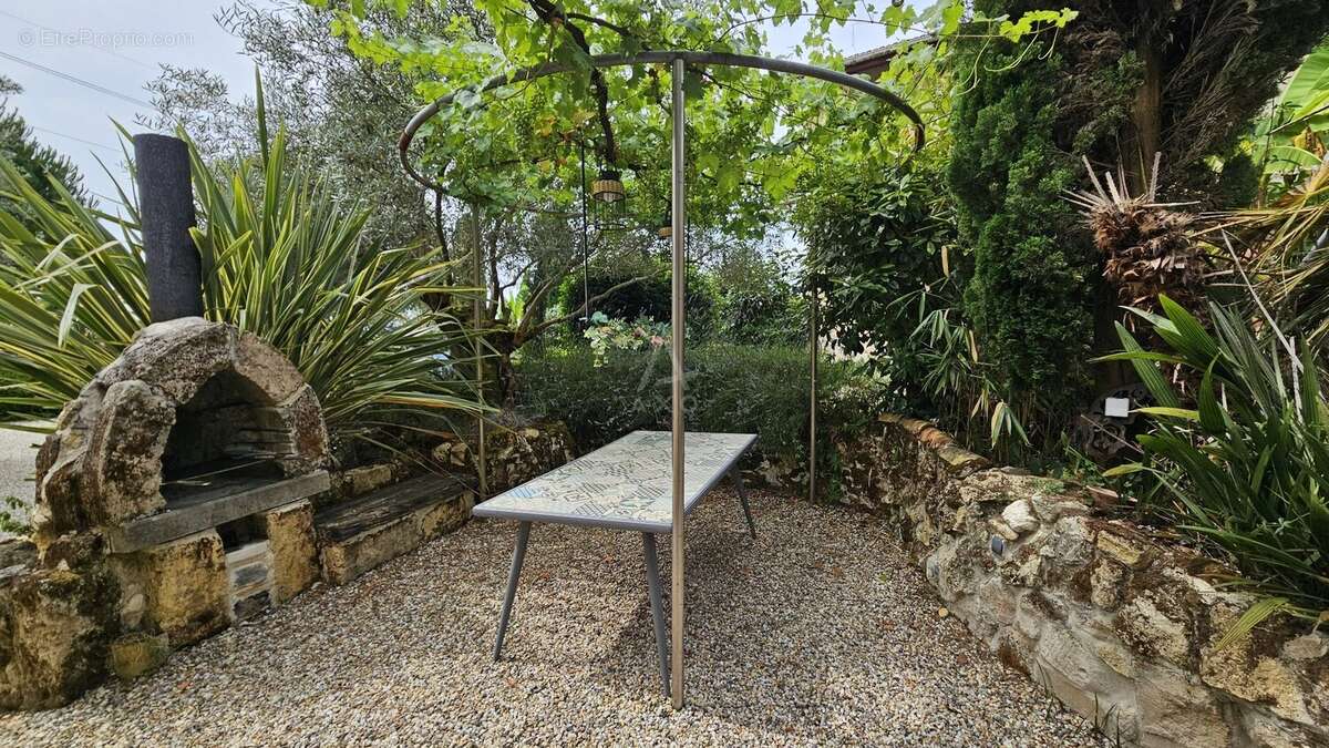 Maison à SAINT-ANDRE-DE-CUBZAC